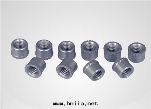 CPU主(zhǔ)闆螺母