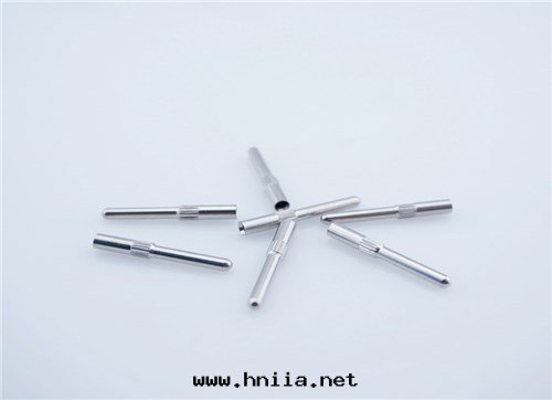 压花(huā)插針(zhēn)