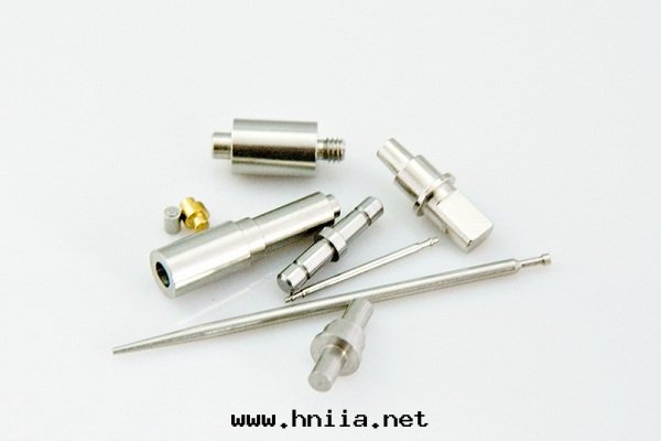 數控機(jī)床(chuáng)的(de)組成軸1